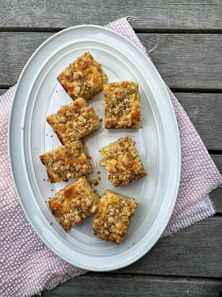Pear Oatmeal Coffee Cake_9755