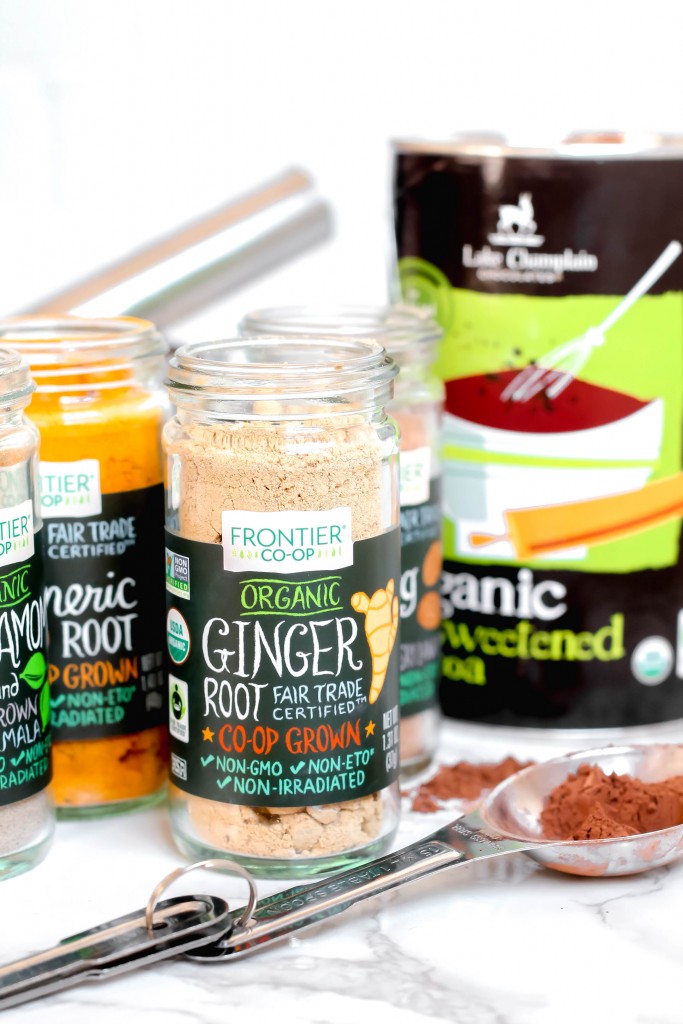 A recipe for Superfood Hot Cocoa, perfect winter drink! 